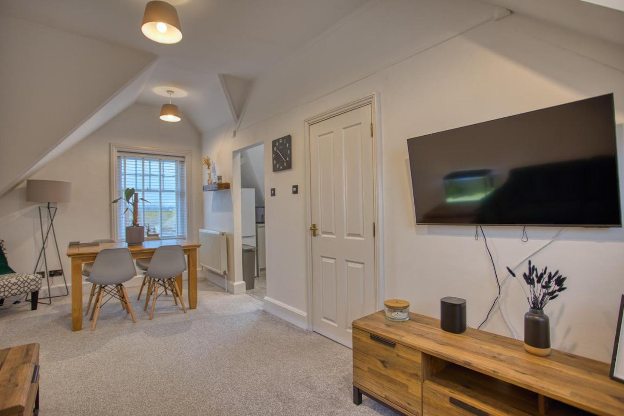 Ferienwohnung Wonderful West End - Parking Inc Folkestone Exterior foto